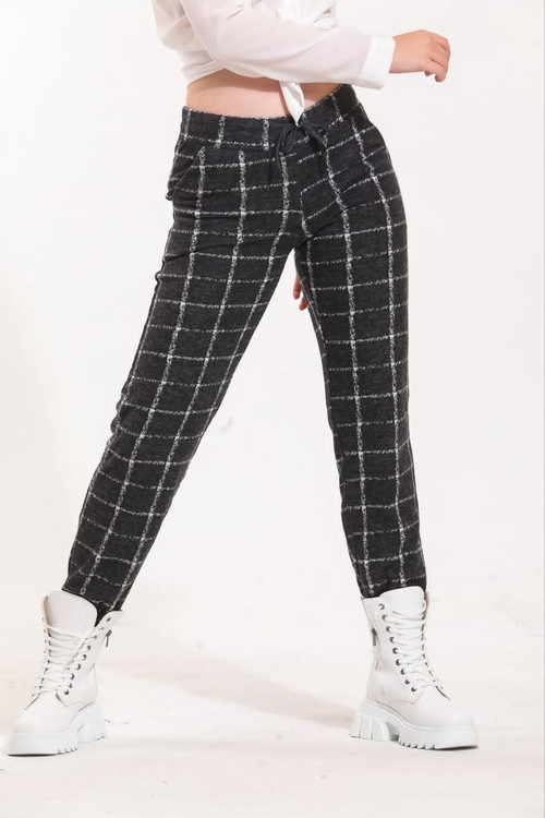 شلوار اسپرت چهار خانه طرح 1 روبرو 2