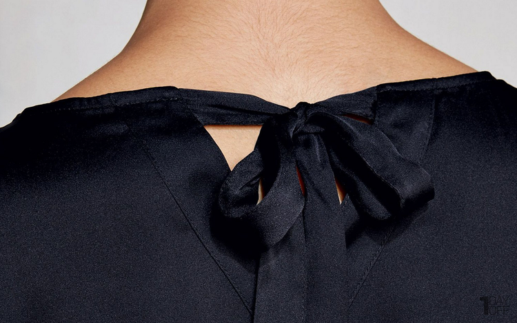 بلوز آستین کلوش سرمه ای اسمارا دخترانه و زنانه 81 پشت یقه