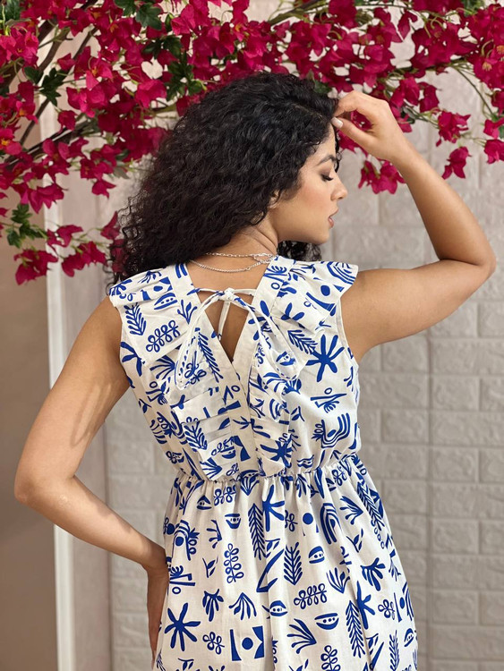 سارافون زنانه چین دار کتان طرح دار 266 تنخور پشت کار