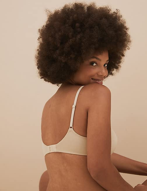 سوتین زنانه اسفنجی بدون فنر برند M&S 295 پشت کار