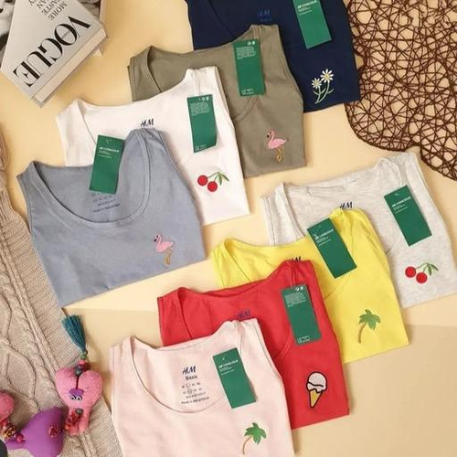 تیشرت زنانه آستین کوتاه برند H&M گلدوزی 296 1