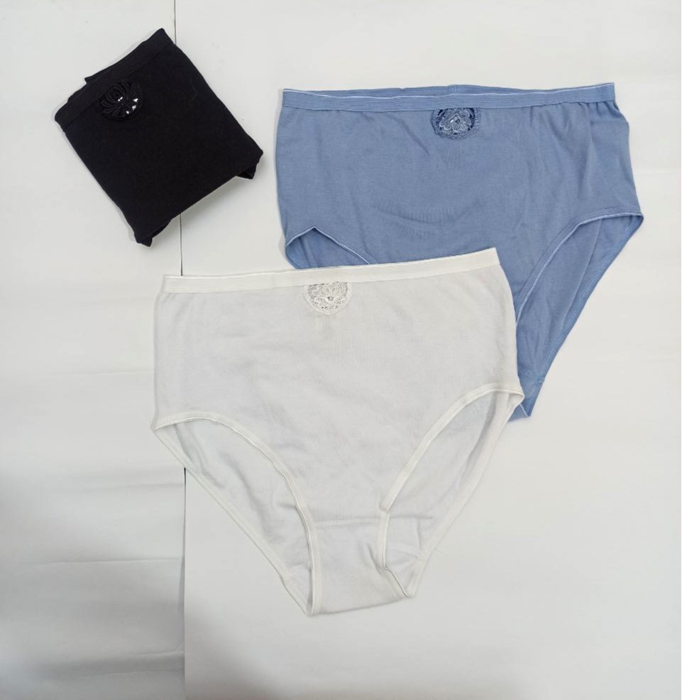 407-شورت نخی وسط گیپوری slips بلوموشن 2