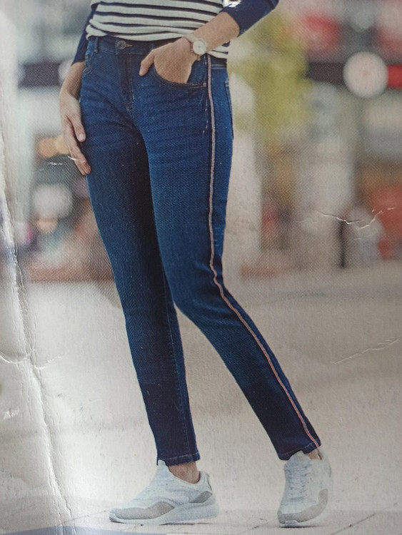 شلوار جین بغل کار شده-طرح5